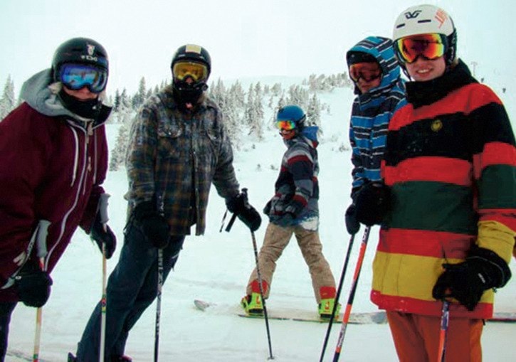 Burns Lake snowboard teams make provincials