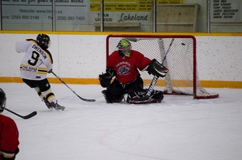 Burns Lake Bruins have tough weekend on ice