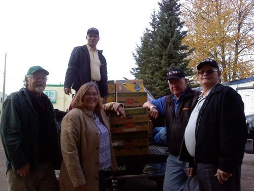 Elks Club donate apples to food bank