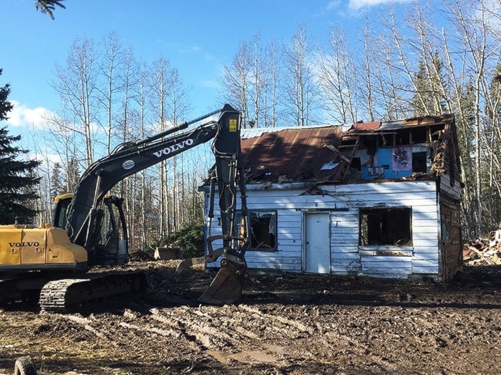 71355burnslake-Housedemolished