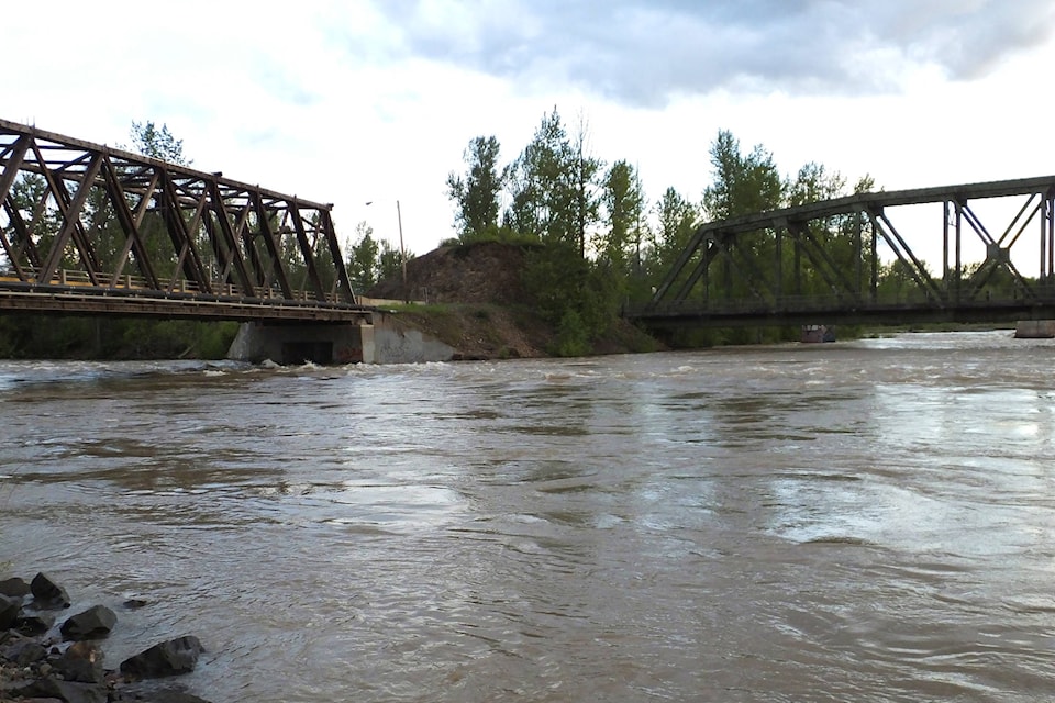 web1_Telkwa-bridge-high-Bulkey-River