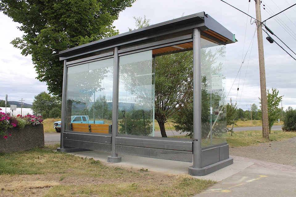 8140273_web1_Bus-shelter