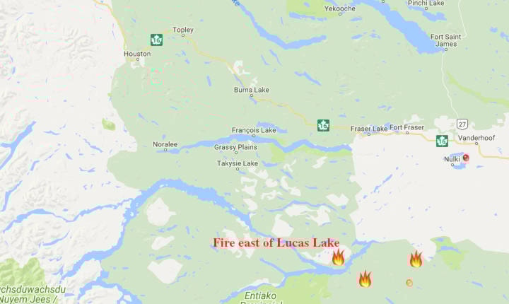 8152428_web1_Fire-east-of-Lucas-Lake