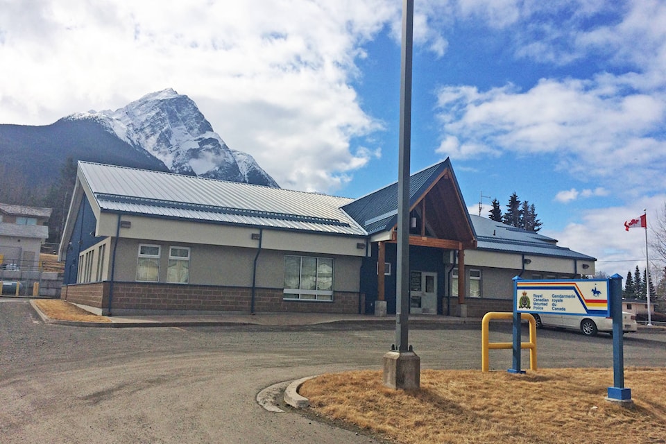 8995708_web1_New-Hazelton-RCMP-THUMB