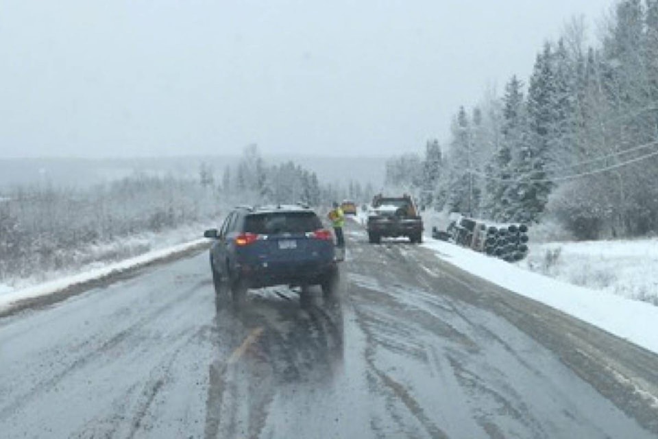 9198238_web1_171101-LDN-Truck-rollover