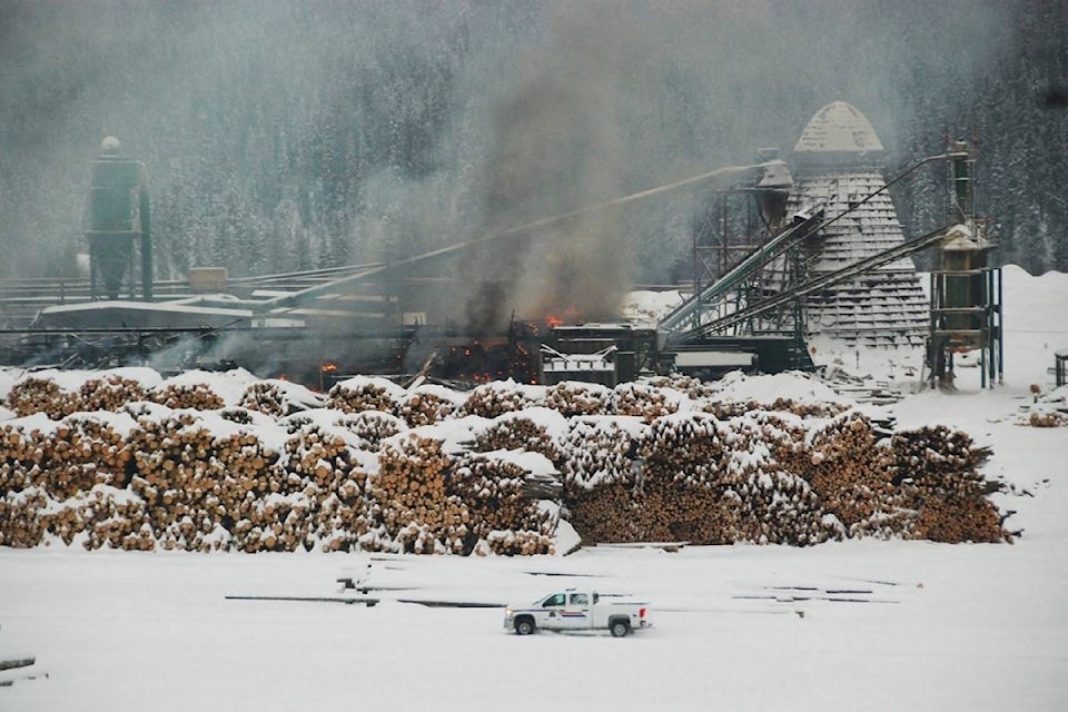 9398469_web1_171115-LDN-M-Babine-explosion