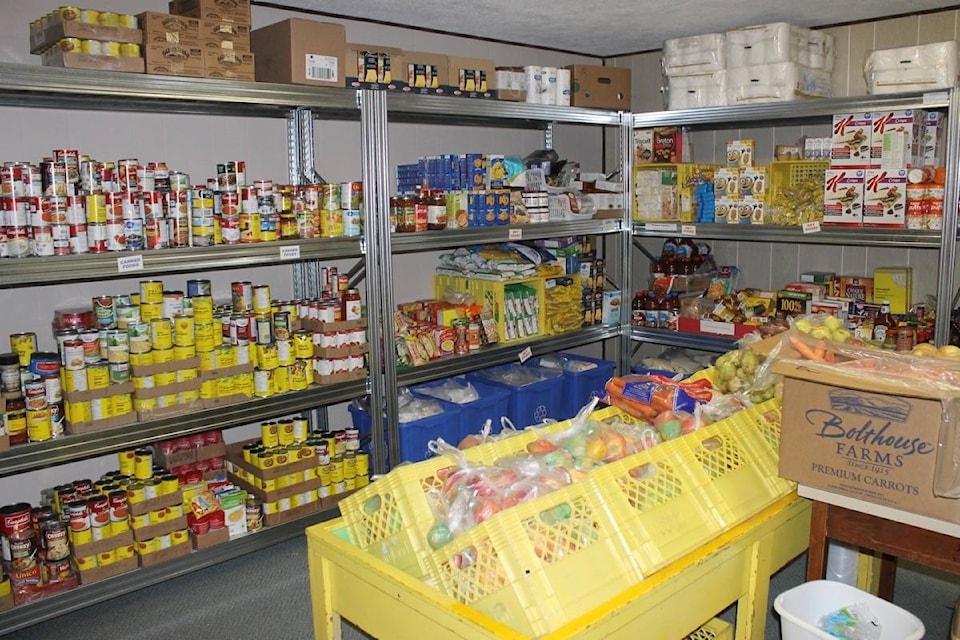 9500716_web1_171125-LDN-Food-Bank