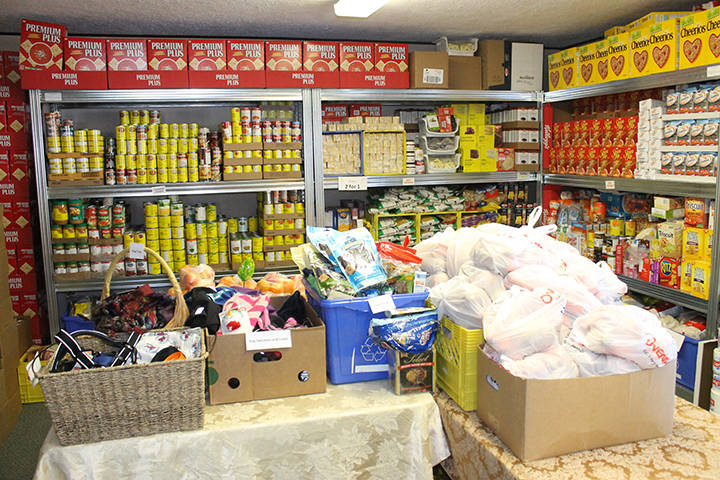 9892527_web1_food-bank5