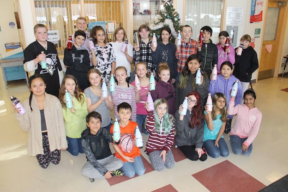 9672728_web1_171205-LDN-M-Bottle-donation-Grade-7