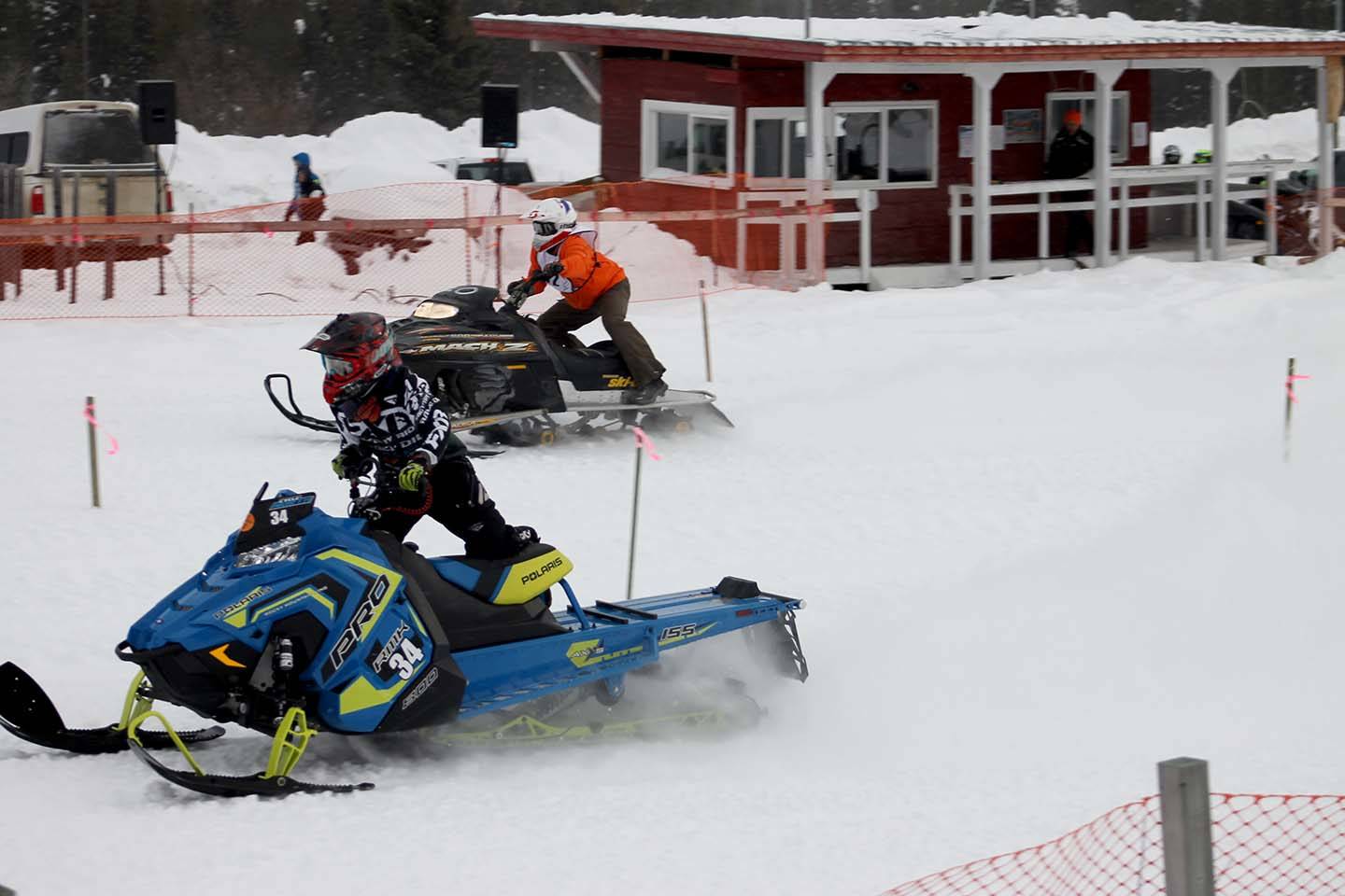 10678424_web1_IMG_6605