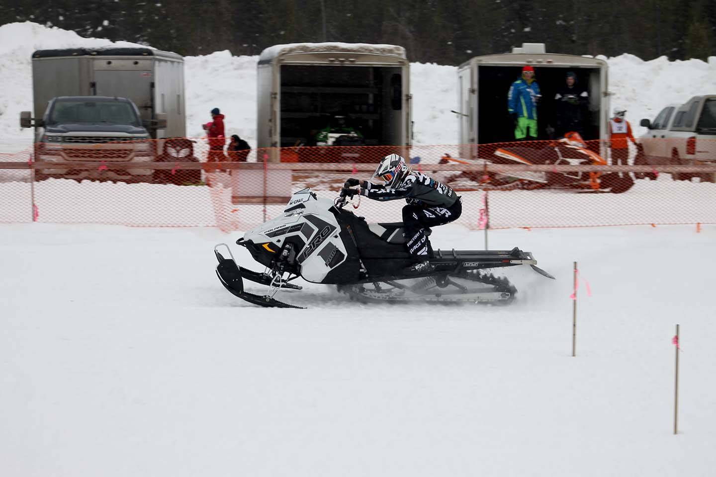 10678424_web1_IMG_6642