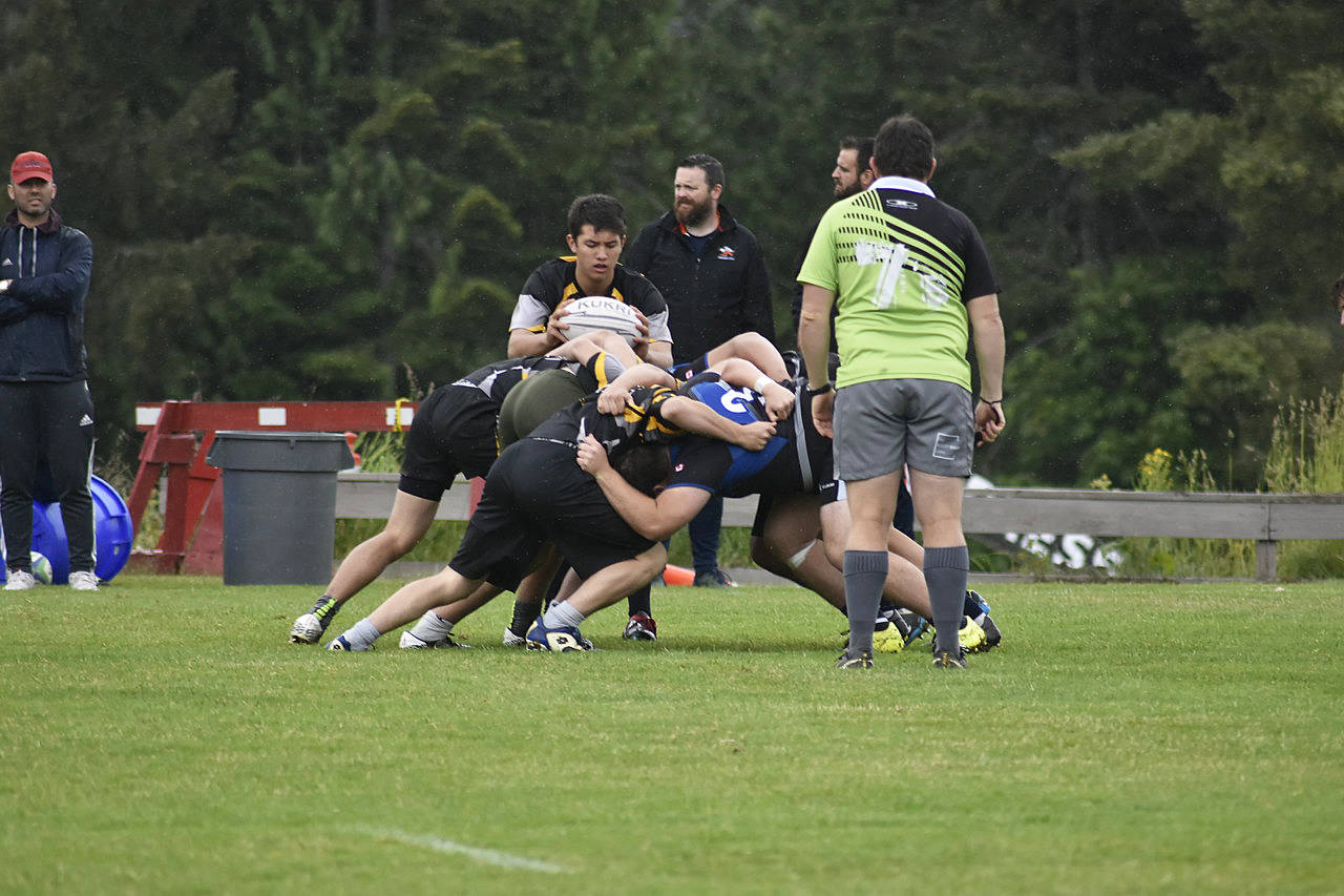 12296584_web1_boysrugby-14