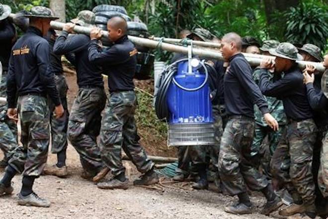 Thais fight water and oxygen levels in cave as diver dies
