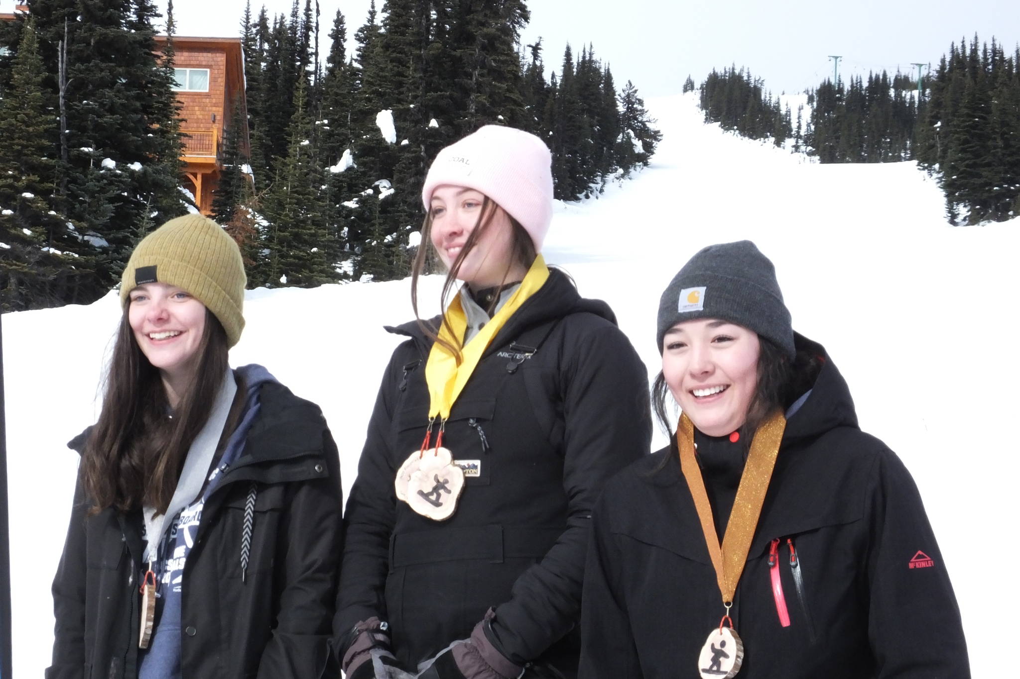 15899376_web1_BC-High-school-provincials-snowboard-girls-individual-combined