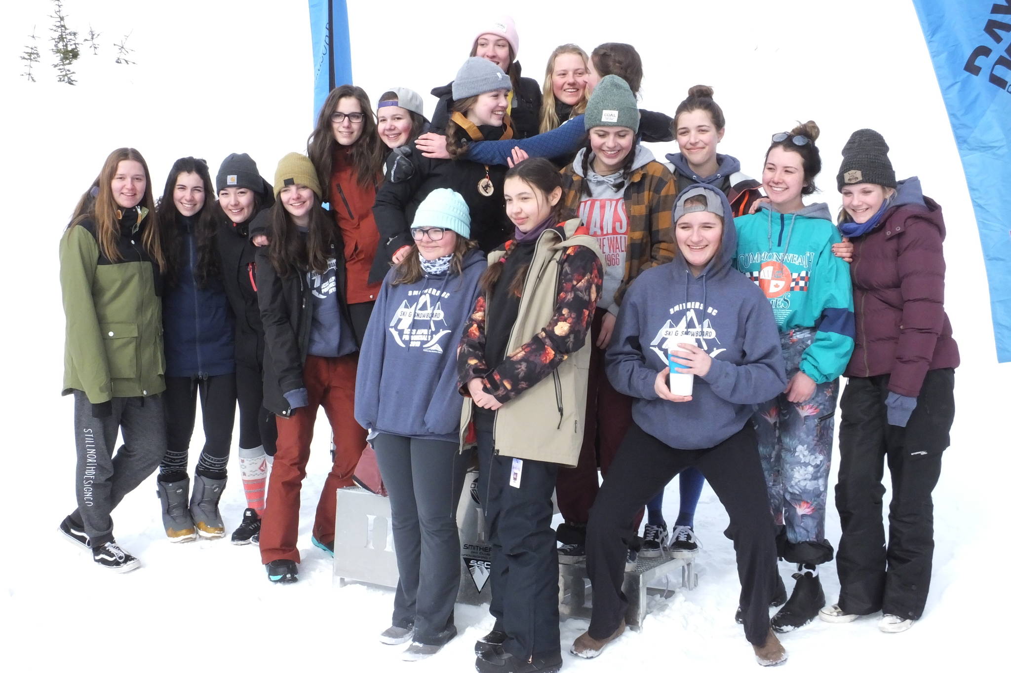 15899376_web1_BC-High-school-snowboard-girls-team-points