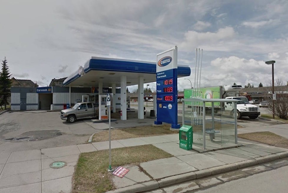 17576598_web1_190704-BPD-M-Centenx-gas-station-Calgary