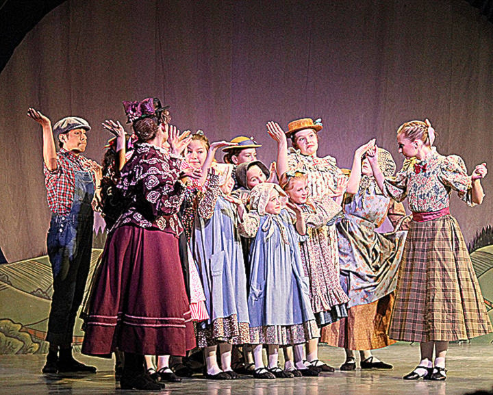 20765225_web1_200304-LDN_annofgreengables-ballet_2