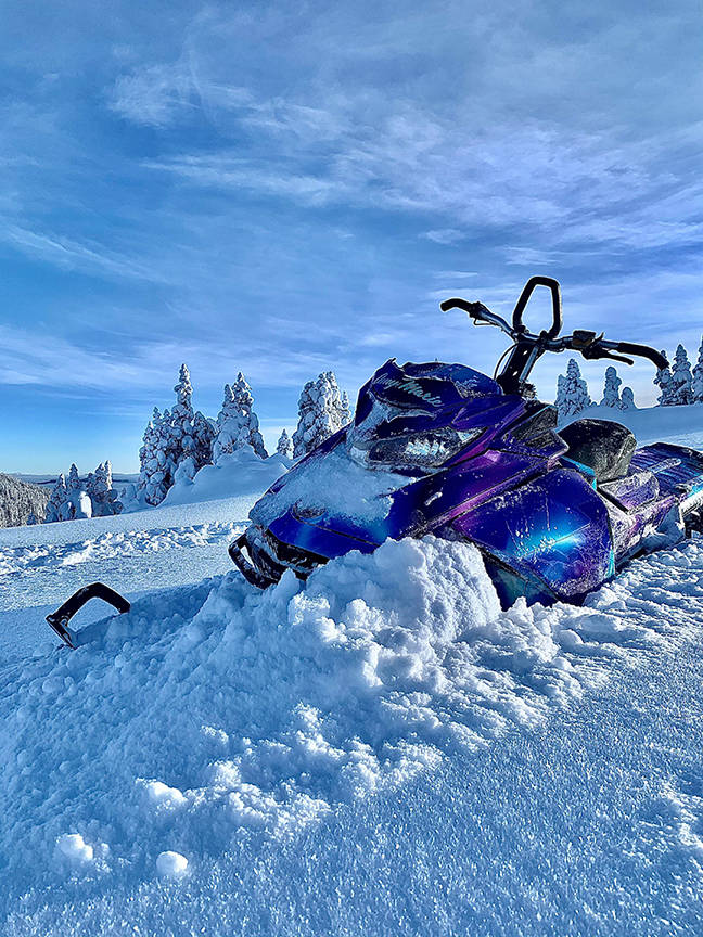 23599260_web1_201216-LDN-SA.Snowmobiling-AMYHANSON_3