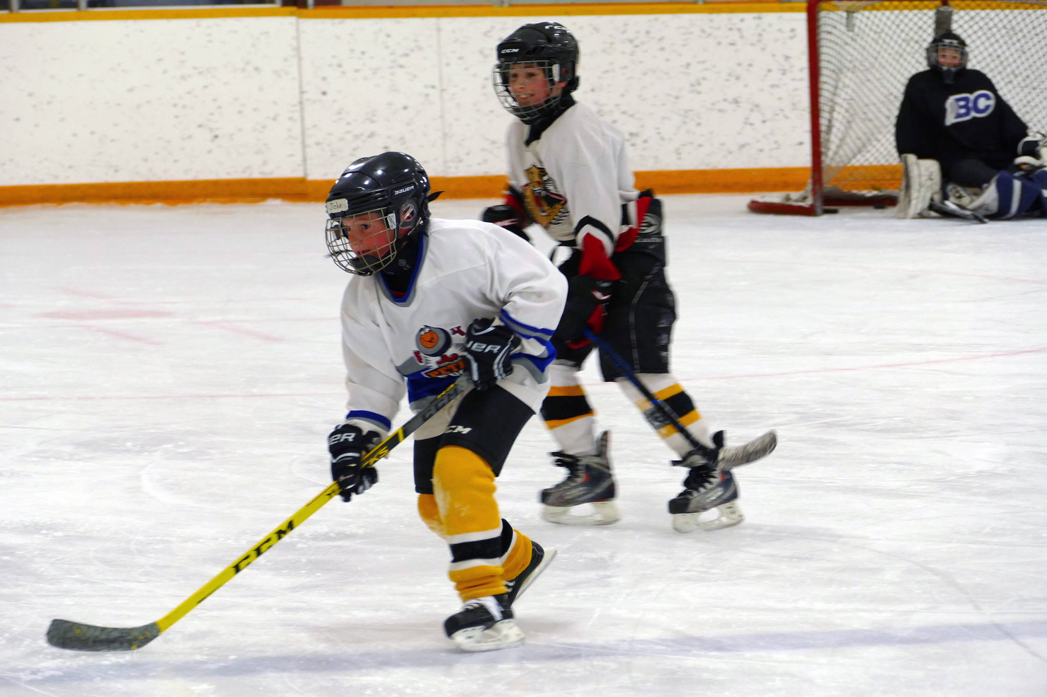 24653230_web1_210331-LDN-SA.Hockey.camp-hockey_11