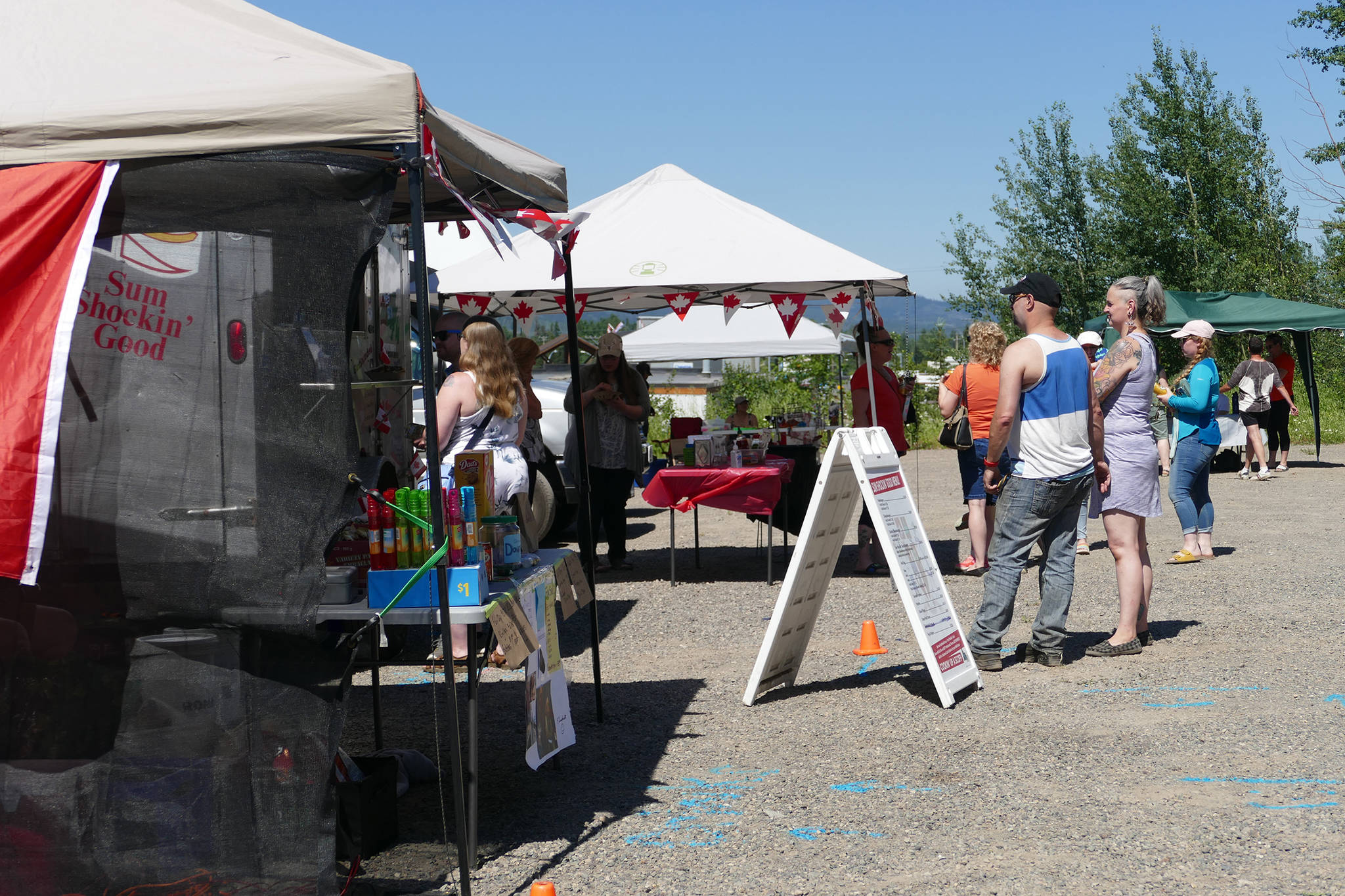 25685561_web1_210707-LDN-SA.CanadaDay.Market-MARKET_5