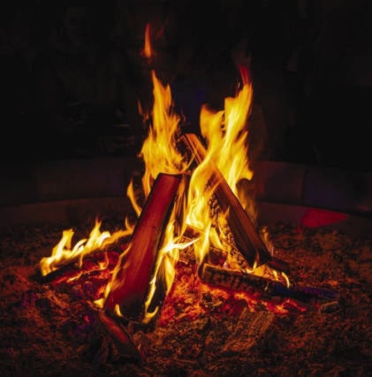 25975873_web1_210804_LDN_campfires-fire_1