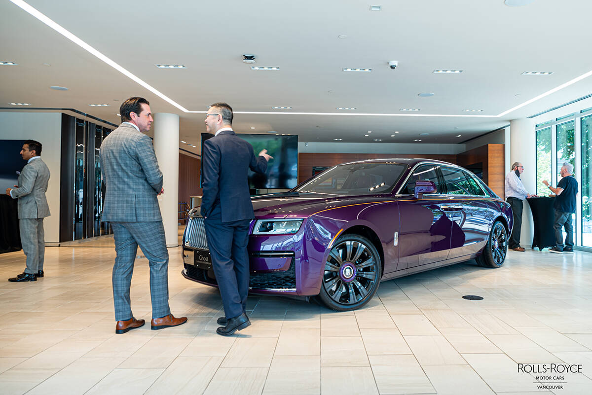 The new Rolls-Royce Ghost is equipped with a 6.75 litre twin-turbo V12 engine, offering the driver 563 hp. Alfonso Arnold photo