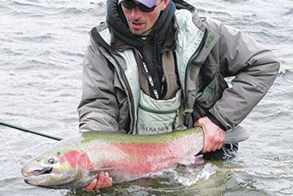 26751725_web1_211007-SIN-steelhead-fishery-closure_1