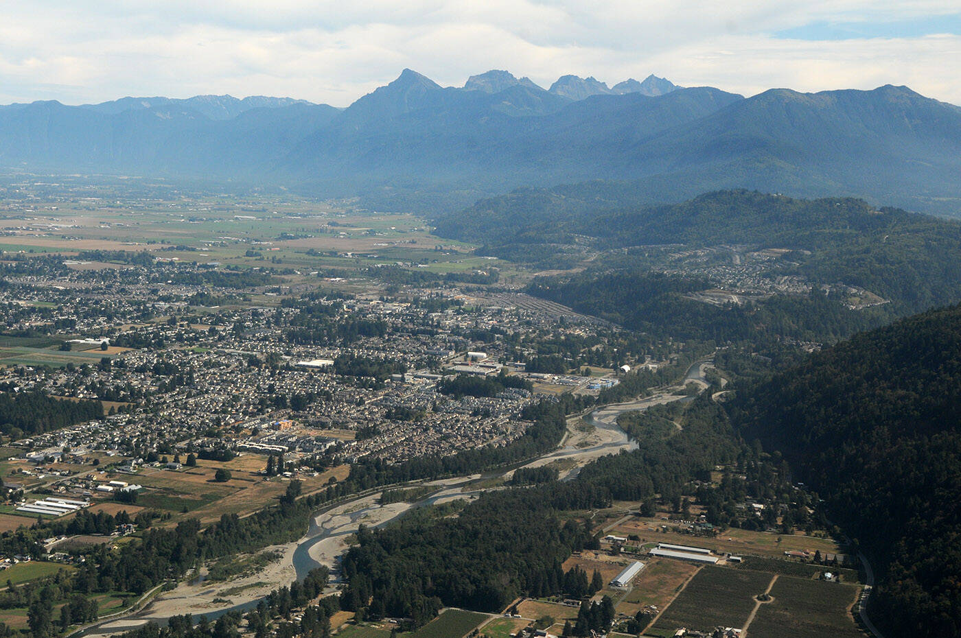 The Vedder River looking east to Mt. Cheam on Sept. 9, 2021. (Jenna Hauck/ Chilliwack Progress)