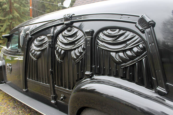 聭A car is partly a study in art. I looked at this hearse as an art form. Visually, it聮s quite striking,聮 says Cliff Stronstad. Eddie Huband photo/Lakes District 亚洲天堂