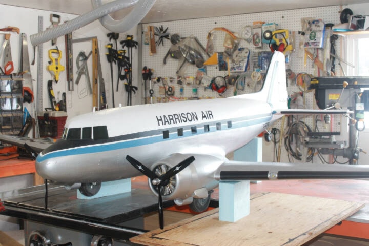 28096881_web1_220216-LDN-dave-hopper-plane_1