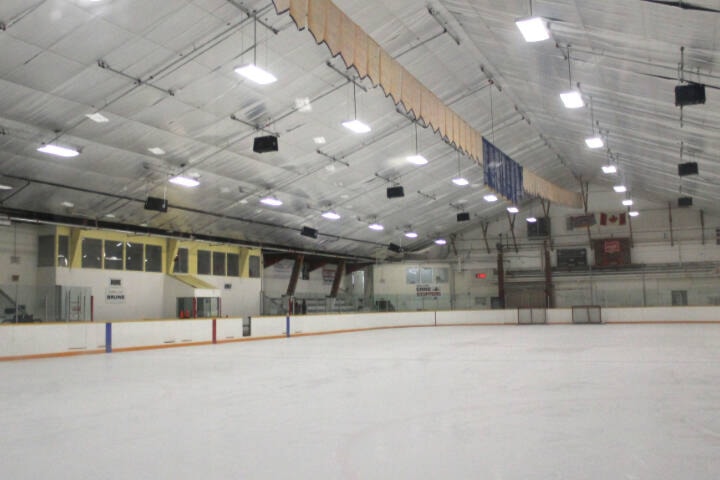 28108343_web1_220216-LDN-GMHL-coming-puck_1
