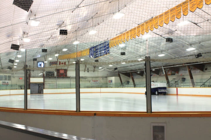 28411716_web1_220316-LDN-hockey-team-arena_1