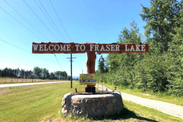 28782887_web1_220420-LDN-fraser-lake-job-fair-fraser_1