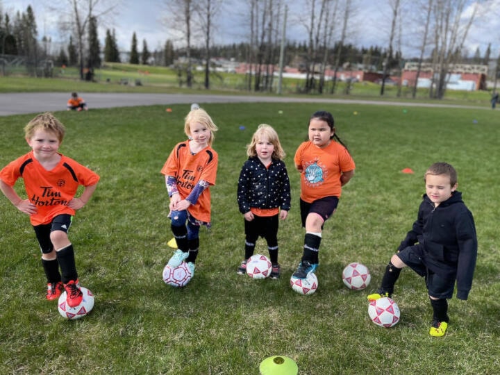 29199029_web1_220525-LDN_soccer-soccer_2