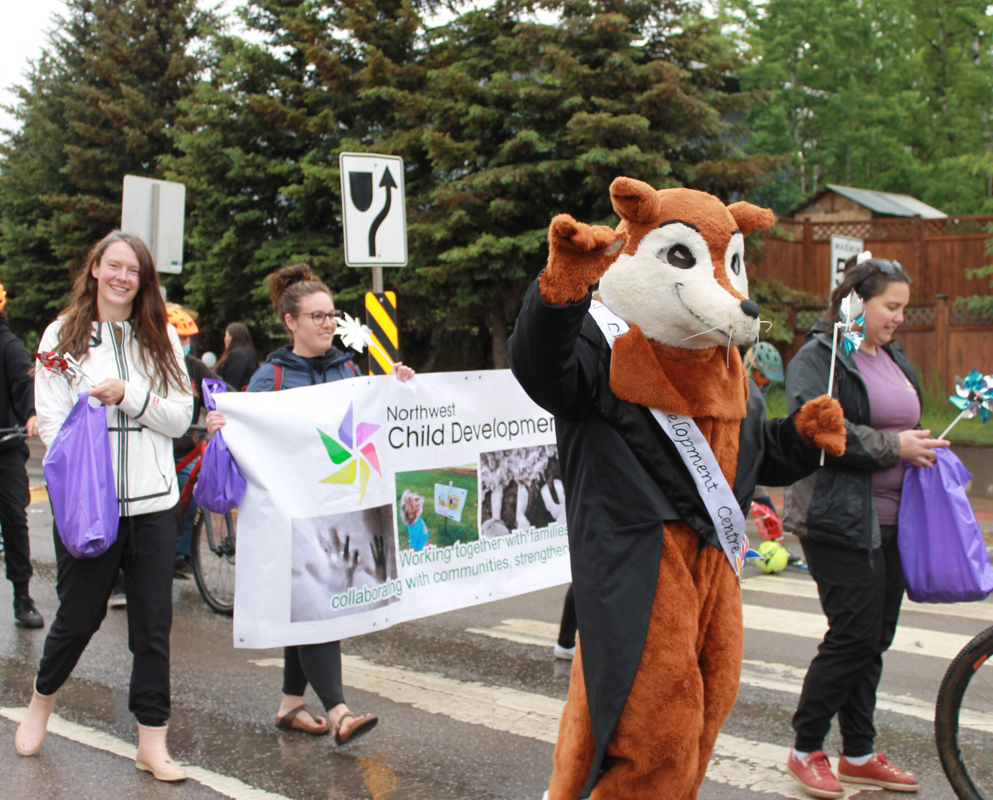 29523927_web1_220629-LDN_Abo_day-parade_24