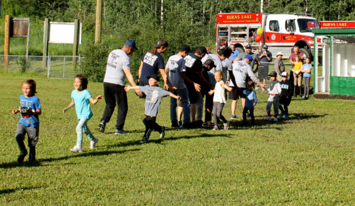 29764808_web1_220720-LDN_LittleLeague-Little_7