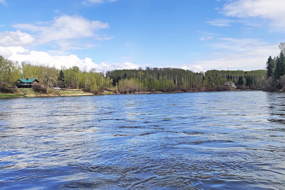 29916745_web1_210513-OEB-NechakoRiverFloodWatch-NechakoRiver_1