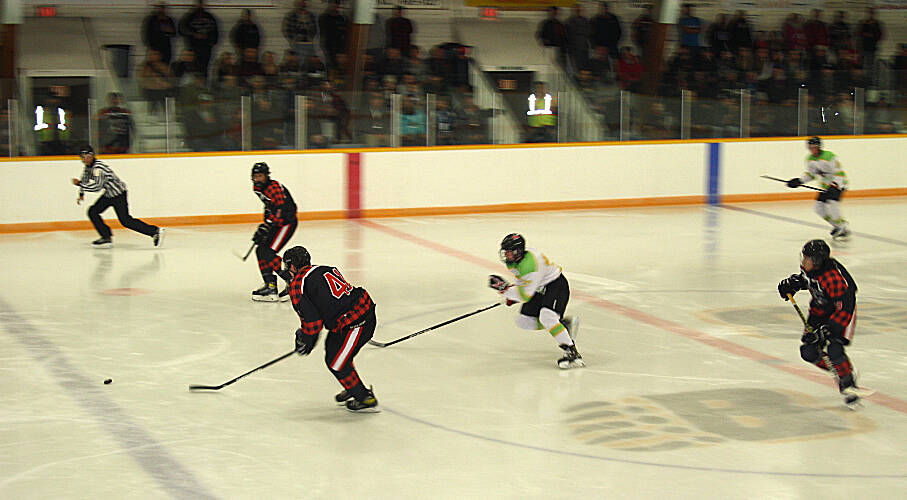 30783251_web1_221026-LDN_Timbermen-firstgame-hockey_3