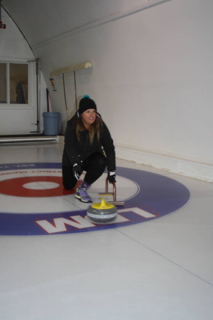 30858237_web1_221109-LDN_ladiescurling-pics_2