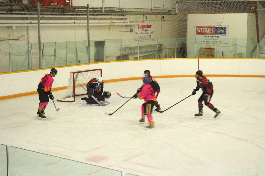 31001798_web1_221116-LDN_timbermen_charity_game-pics_4