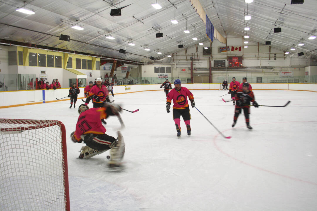 31001798_web1_221116-LDN_timbermen_charity_game-pics_9