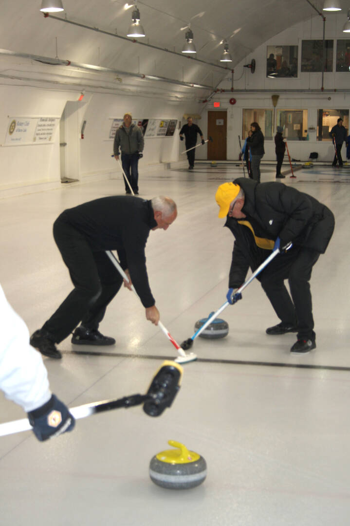 31062329_web1_221123-LDN_firemen_curling-pics_5