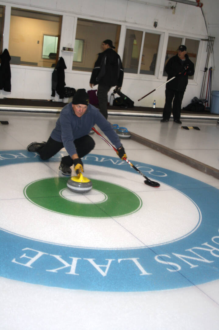 31062329_web1_221123-LDN_firemen_curling-pics_8