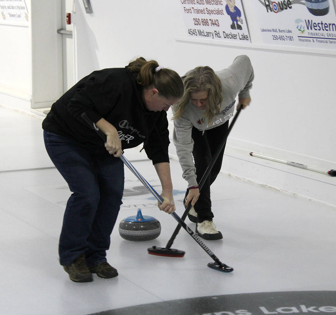 31582382_web1_230125-LDN_ladies-curling-pics_11