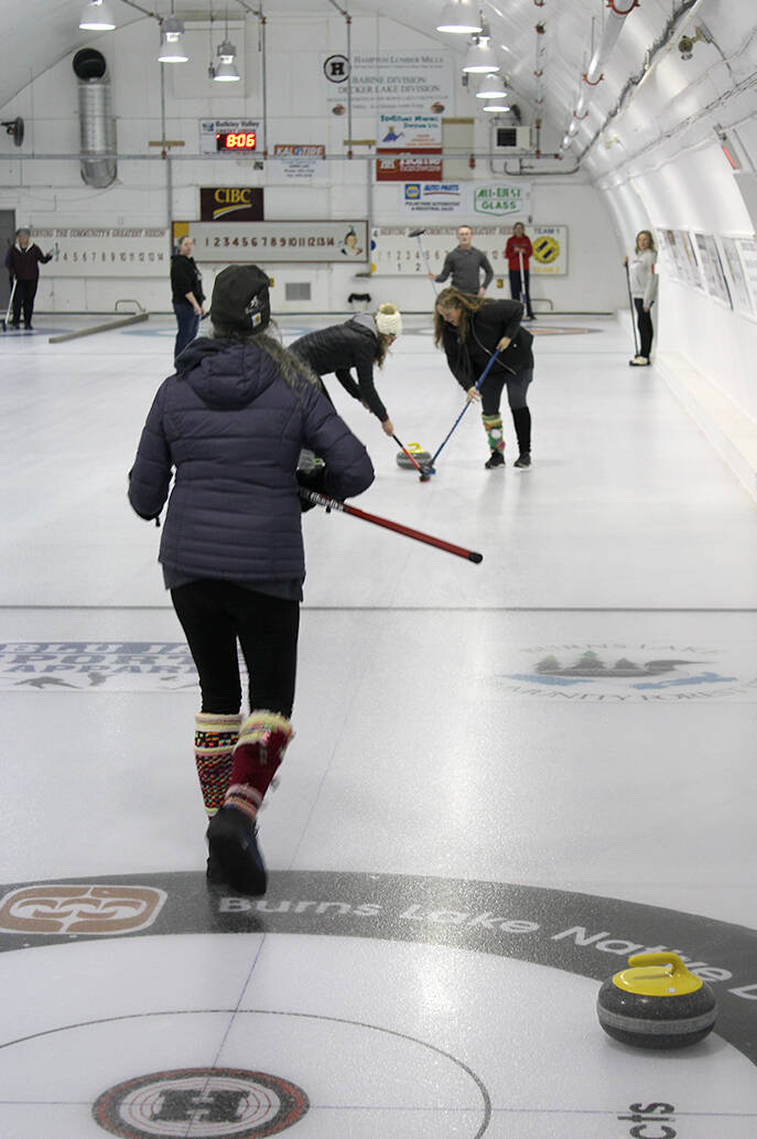 31582382_web1_230125-LDN_ladies-curling-pics_12