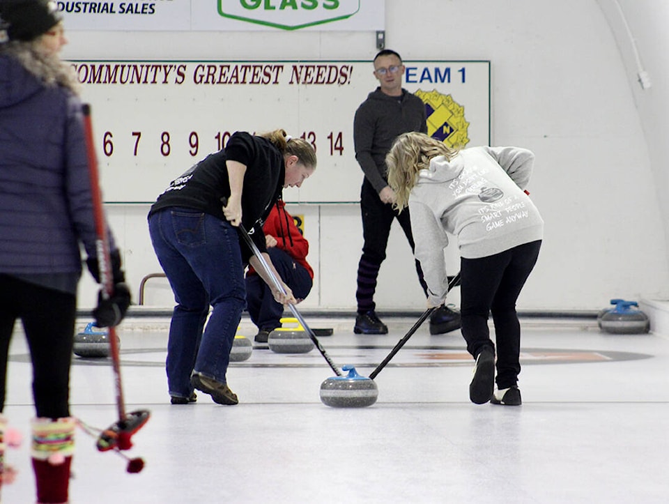 31582382_web1_230125-LDN_ladies-curling-pics_2