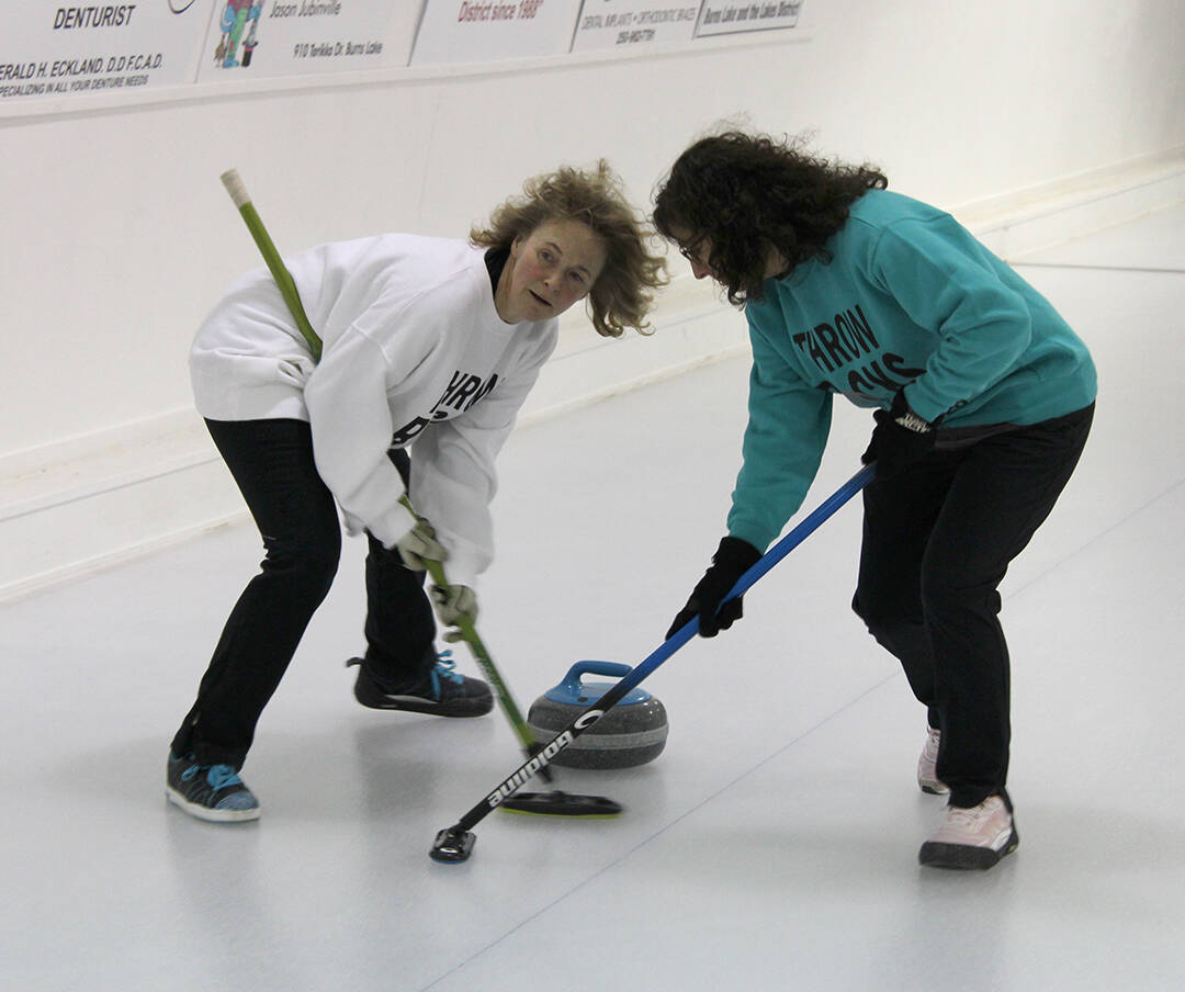 31582382_web1_230125-LDN_ladies-curling-pics_4