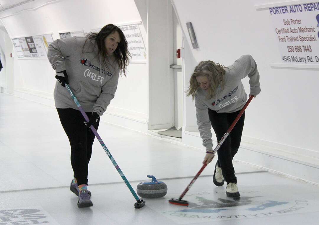 31582382_web1_230125-LDN_ladies-curling-pics_8