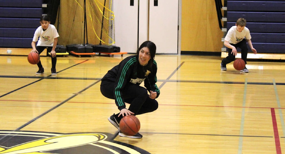 32015622_web1_230308-LDN_UNBC-Basketball-pics_2