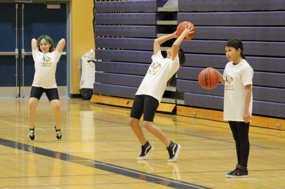 32015622_web1_230308-LDN_UNBC-Basketball-pics_9